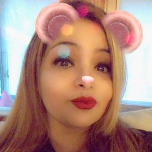 Meet your Posher, Lizbeth